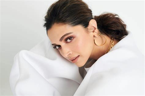 Deepika Padukone, xXx & Bollywood Star, Signs With ICM